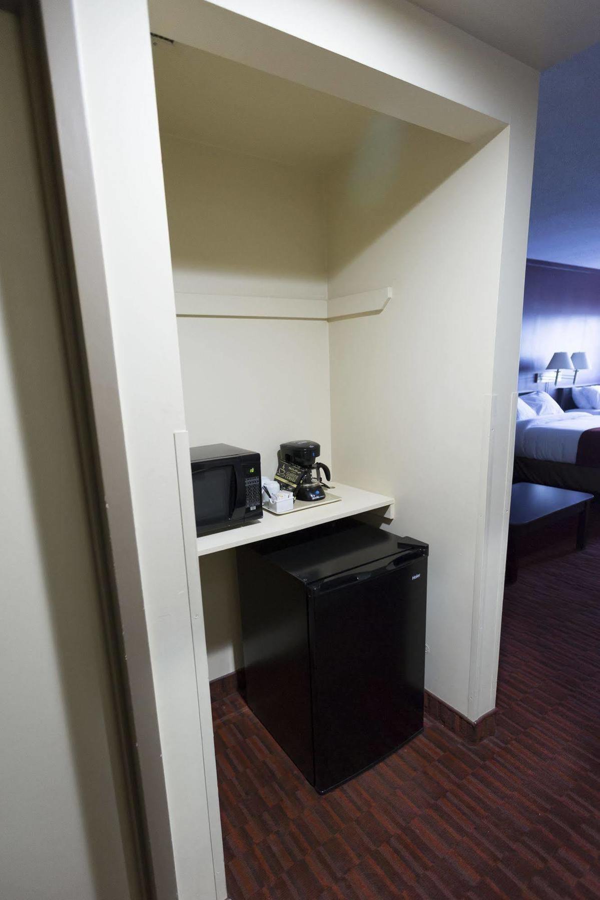 Argyll Plaza Hotel Edmonton Luaran gambar